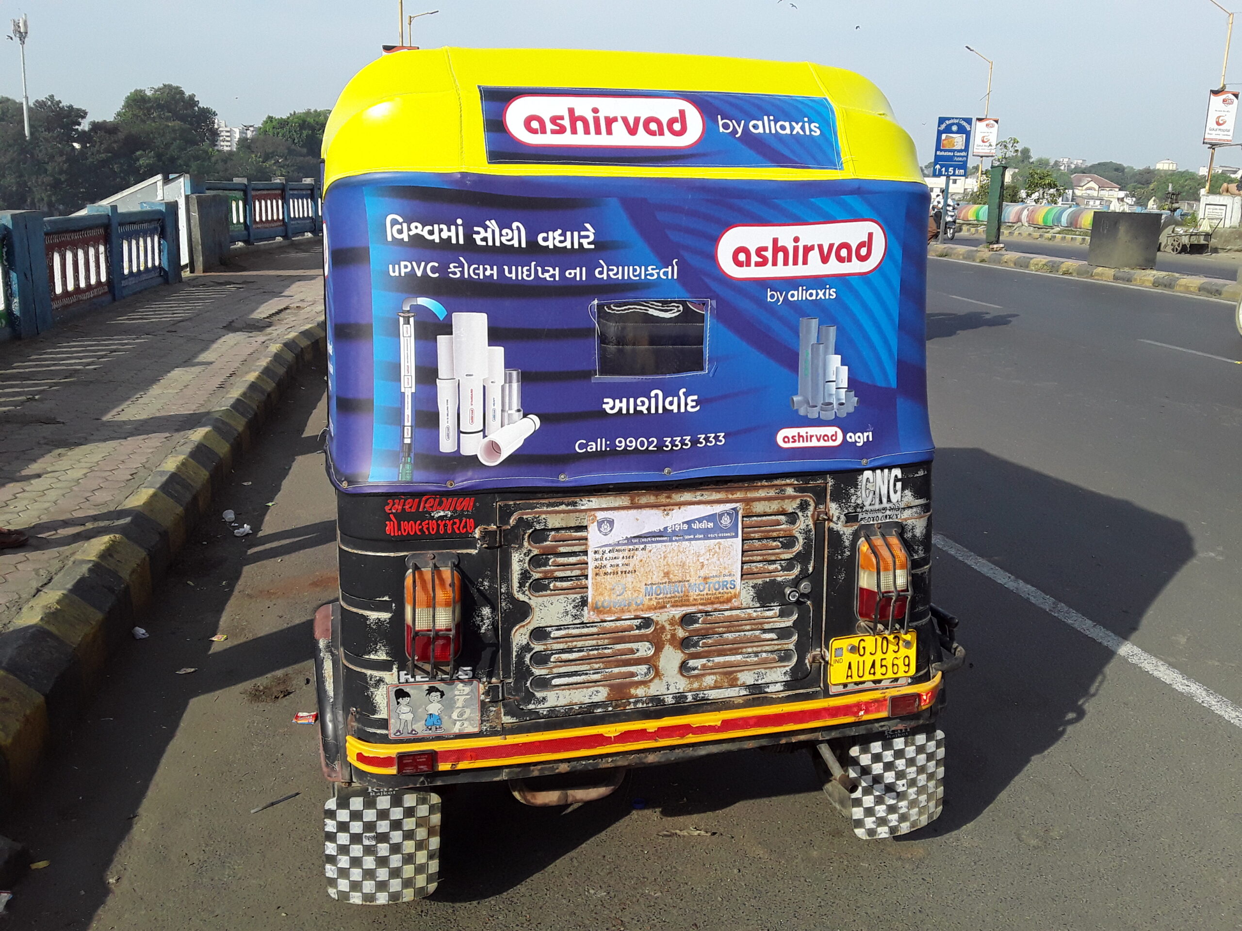 “How Auto Rickshaw Advertising is Revolutionizing Urban Marketing”